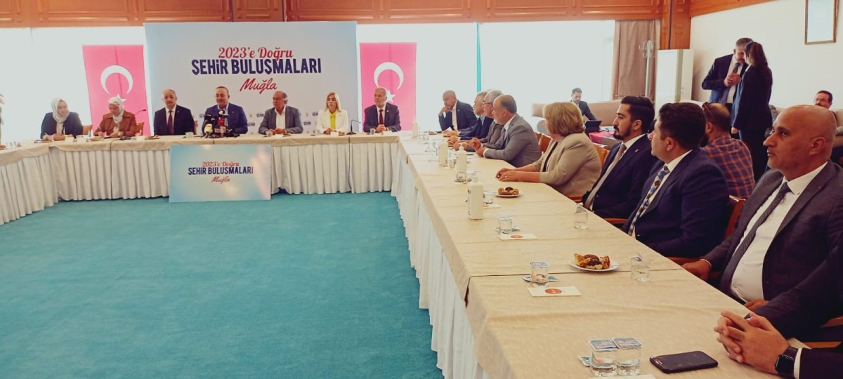 Dışişleri Bakanı Çavuşoğlu Muğla'da