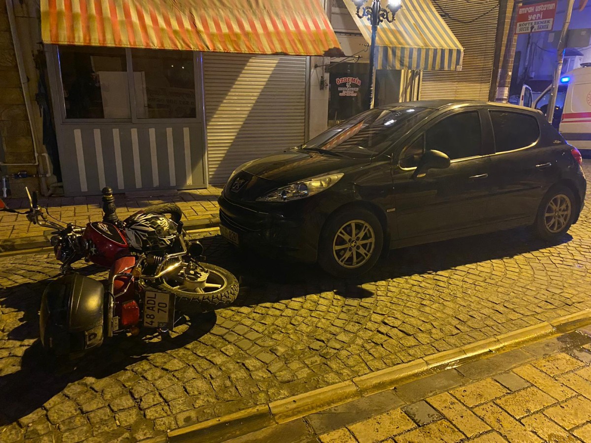 Cumhuriyet Caddesinde Motosiklet Kazası