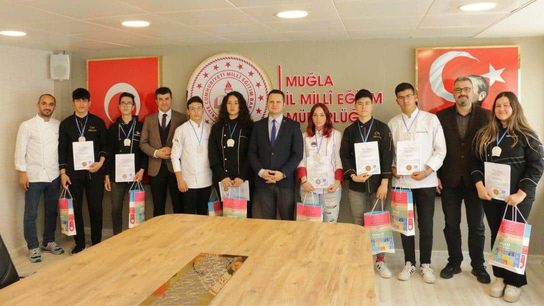 Muğlalı Genç Aşçılar Avrupa’dan Ödülle Döndü