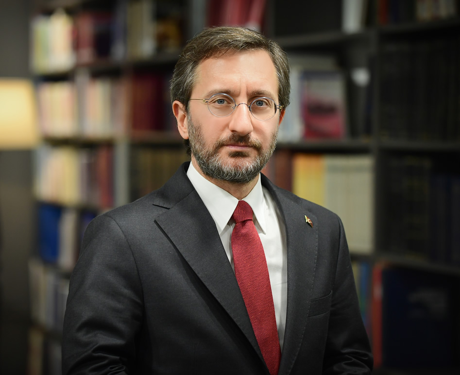 Resmî Gazete’de yayımlanan karara göre Prof. Dr. Fahrettin Altun, Cumhurbaşkanlığı İletişim  Başkanlığı’na yeniden atandı.