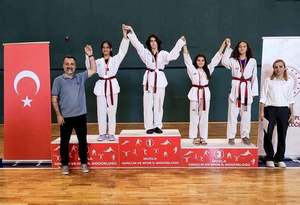 Süleyman Akbulut'tan Genç Sporculara Destek 