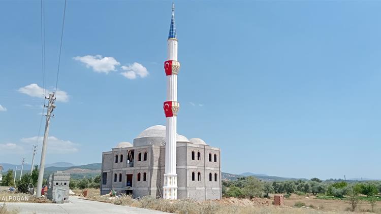 Yatağan Yeni Caminin Minaresi Tamamlandı