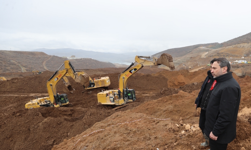 Erzincan’daki madenin müdürü yakalandı; Kayıp işçiler aranıyor