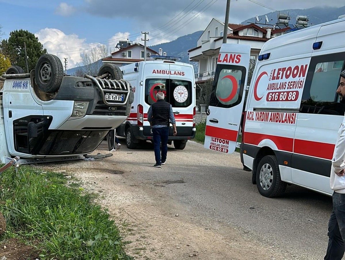 Hisarönün'de Trafik Kazası 2 Yaralı 