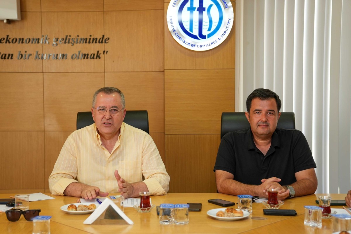 FTSO’DA YAMAÇ PARAŞÜTÜ SEKTÖRÜNÜN SORUNLARI VE ÇÖZÜM ÖNERİLERİ GÖRÜŞÜLDÜ