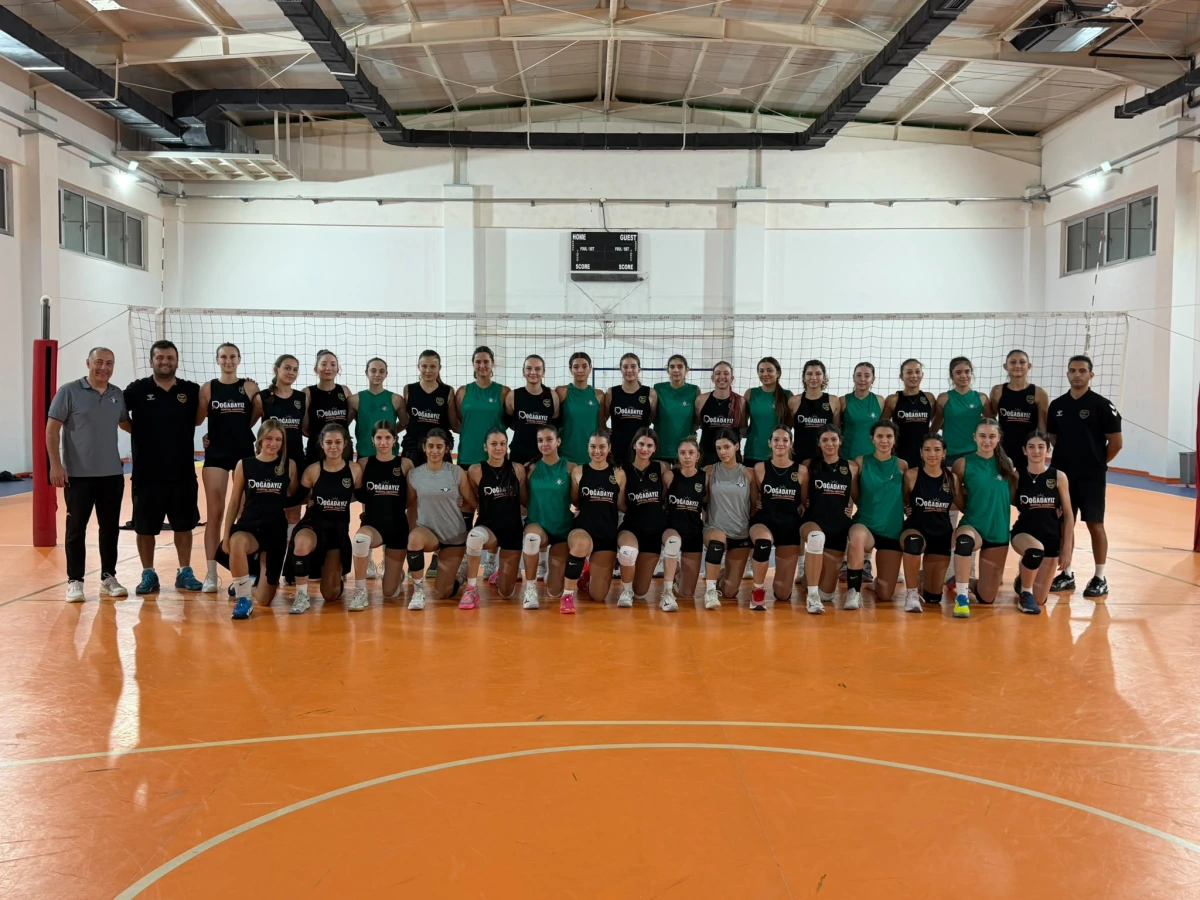 Muğla Türk Fethiye Zirve Spor, Antalya Mega Spor ile Hazırlık Maçında Sahne Aldı
