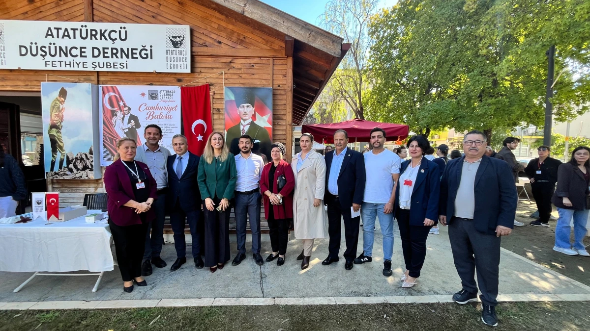 FETHİYE’DE EĞİTİME DESTEK KERMESİNE YOĞUN İLGİ