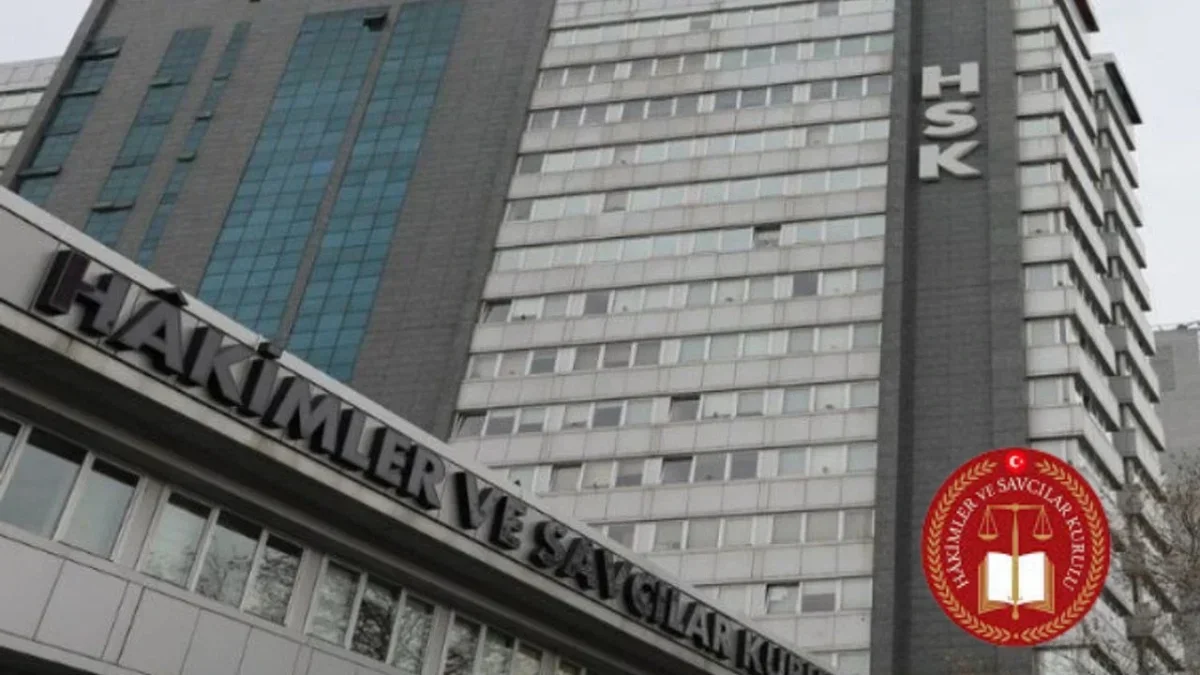 Binlerce hakim ve savcının görev yeri değişti