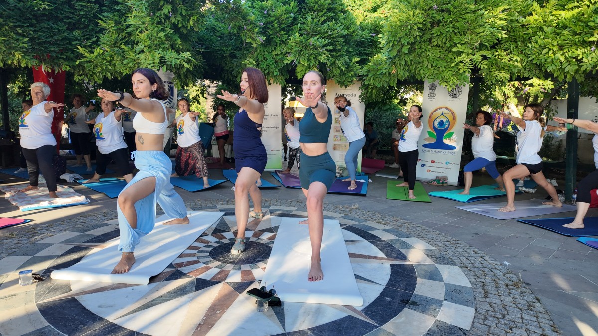 Bodrum’da 12. Uluslararası Yoga Günü