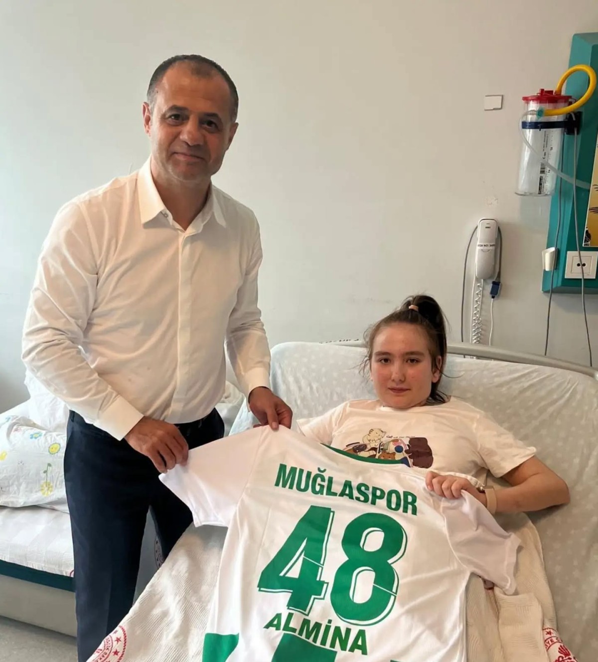 Kıyanç'tan Almina'ya Moral Ziyareti