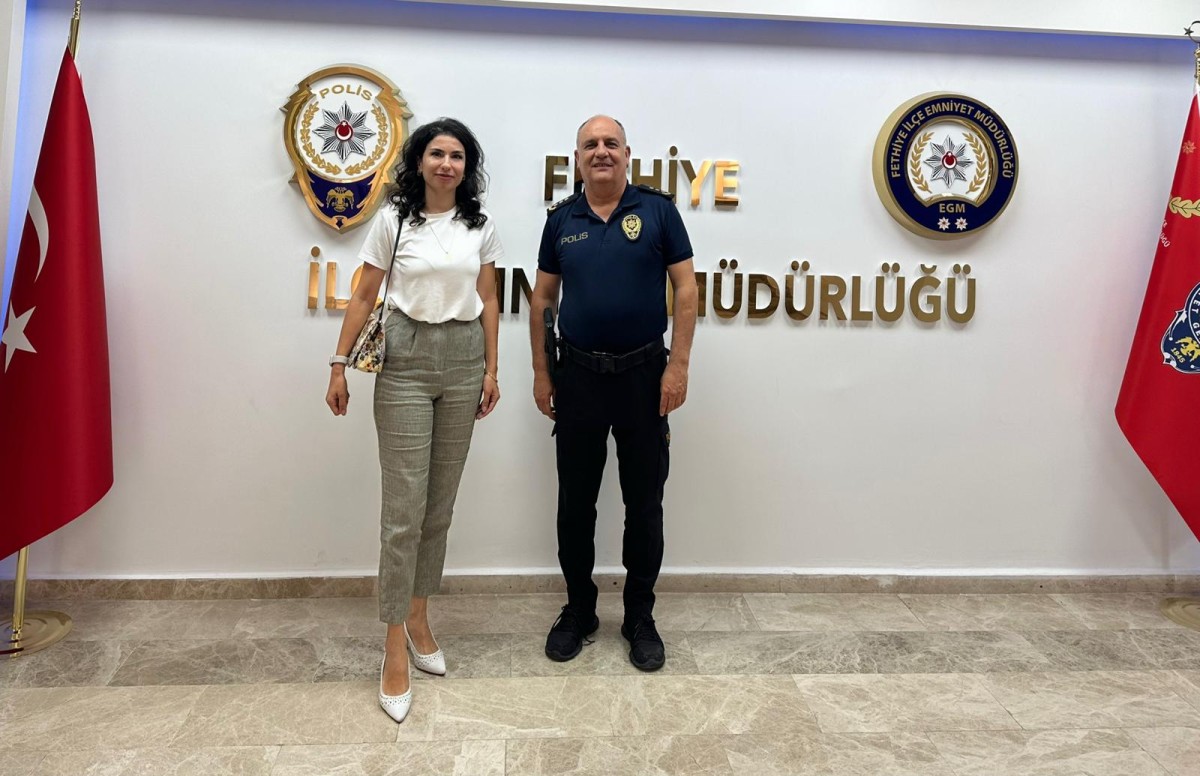 Gözde Çiçek’ten Muzaffer Yüceur’a Nezaket Ziyareti